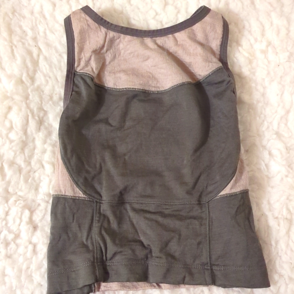 Icebreaker sports bra crop top